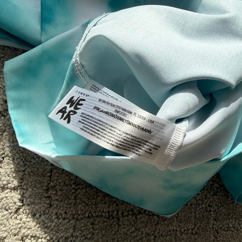Blue and White Tie-Dye zumba windbreaker Pullover - Picture 6 of 6